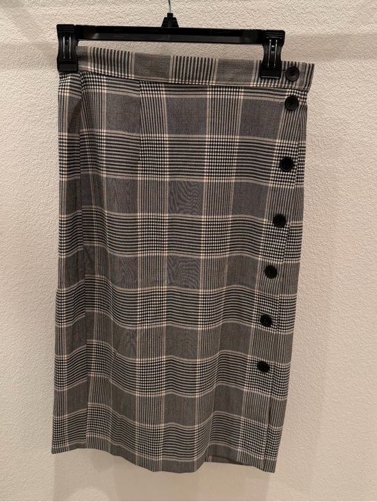 H&M Dresses & Skirts - H&M Plaid Pencil Skirt